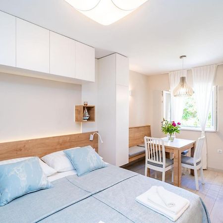 Studio Apartment Lapad ドゥブロブニク エクステリア 写真